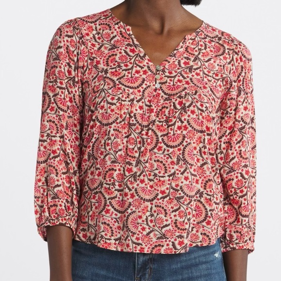 Mason & Belle Floral Blouse V-neck with Rounded Bottom Size Small - Picture 4 of 11
